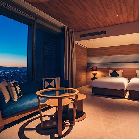 Nagoya Prince Hotel Sky Tower Екстериор снимка