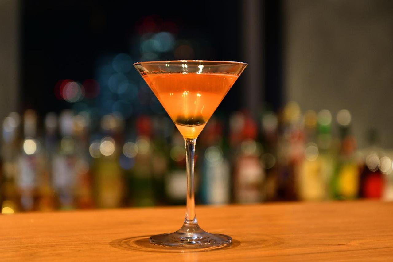 Nagoya Prince Hotel Sky Tower Екстериор снимка A martini glass