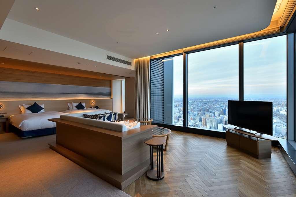 Nagoya Prince Hotel Sky Tower Стая снимка A guest room at the hotel