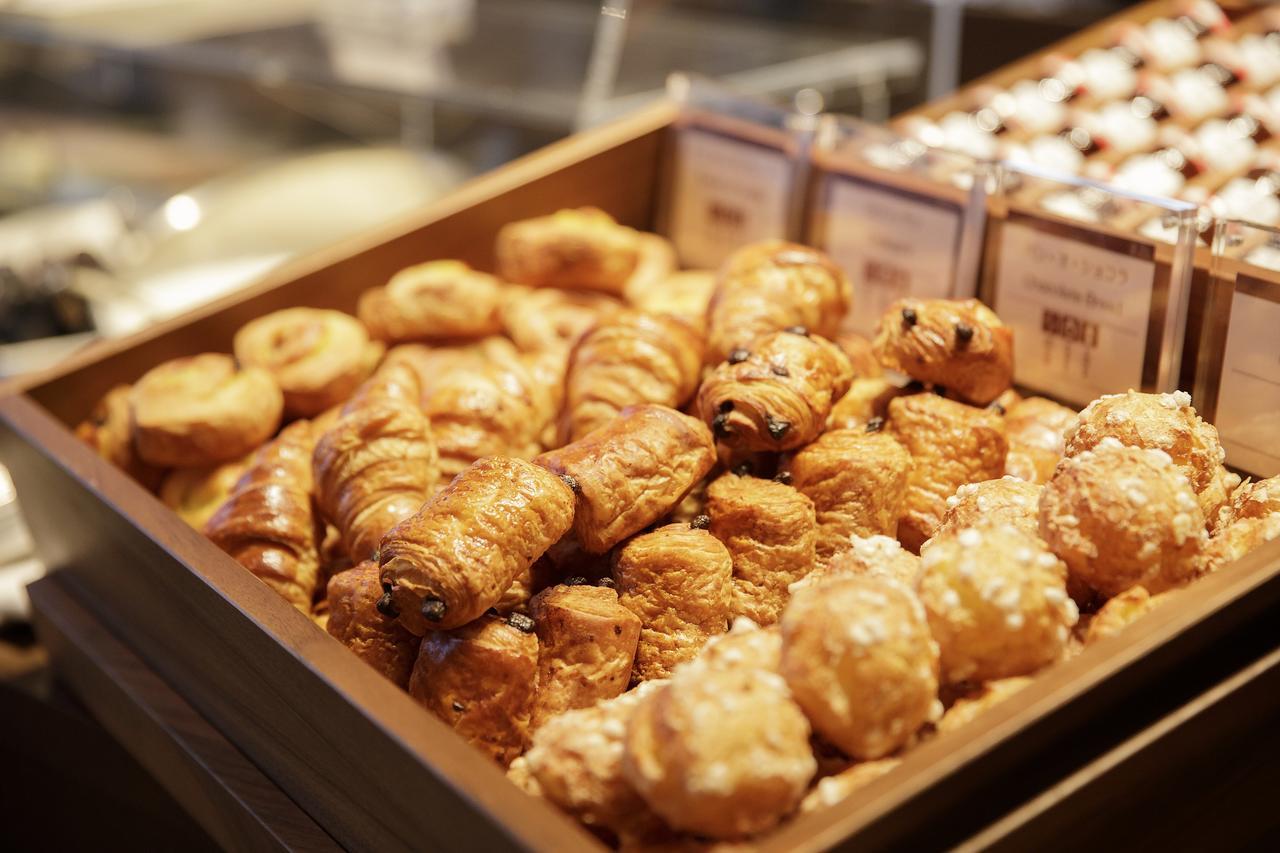 Nagoya Prince Hotel Sky Tower Екстериор снимка A selection of pastries